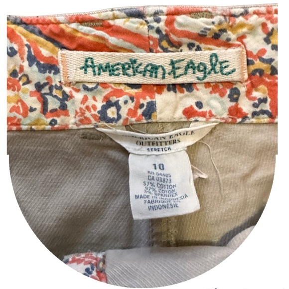 American Eagle Shorts - Picture 3 of 9